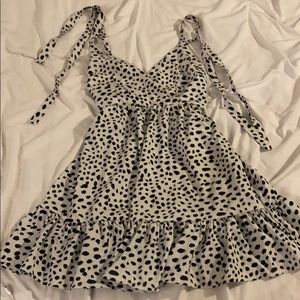 Monochrome leopard print dress